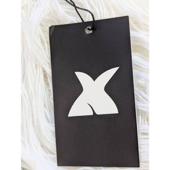 NWT! XPLUS WEAR! UNIQUE WHITE KNIT, X-LONG CONTRAST KNIT, DRAPED SCARF, WRAP! OS - Picture 7 of 9